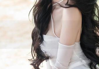 秀人网 – 小热巴的裸足玩味：写真图包带你见识别样的无拘无束