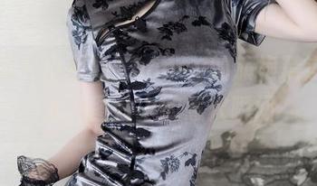 秀人网 – 小蛮妖_honey的旗袍精选大曝光，图片中的惹火瞬间