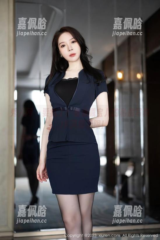 秀人网 - 要疯了！看看曦宝儿的私房写真，JK风情无限！
