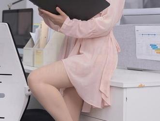 秀人网 – 糯美子MINIbabe红裙写真：天真无邪的红色诱惑合集