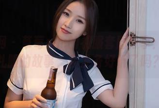 秀人网 – 草莓mm的礼服套图分享：这些礼服的故事，你准备好听了吗？