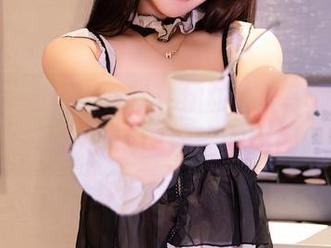 秀人网 – 在鱼子酱fish的居家写真里：分享那些遮遮掩掩的瞬间