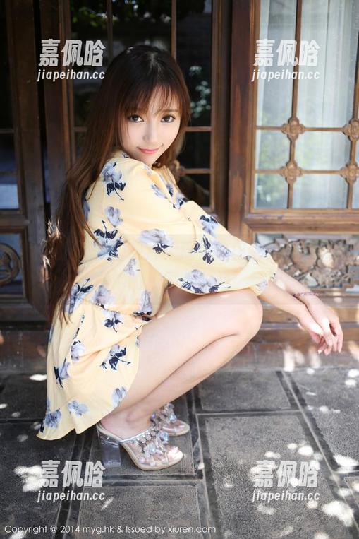 美媛馆-田芯娜Angel 美媛馆 - 校园照片大揭秘!田芯娜Angel分享她的校园‘时尚’瞬间