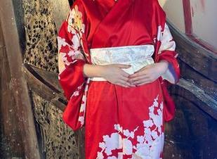 微密圈 – 慵懒夏日的诱惑：轩子巨2兔泳衣写真，光影之间的臆想