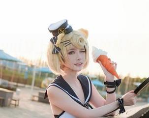 当金鱼yui穿上泳衣，她的私拍合集里藏着多少小秘密？