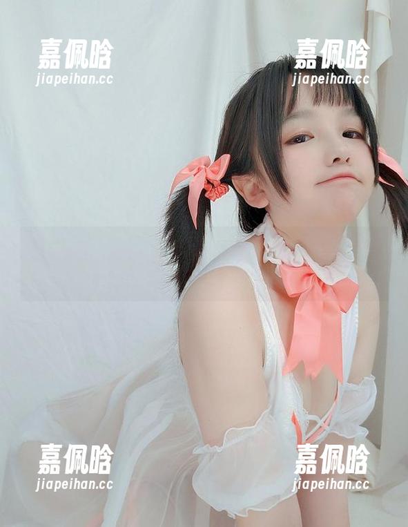 翻转短裤：阿半今天很开心写真里的原图细节