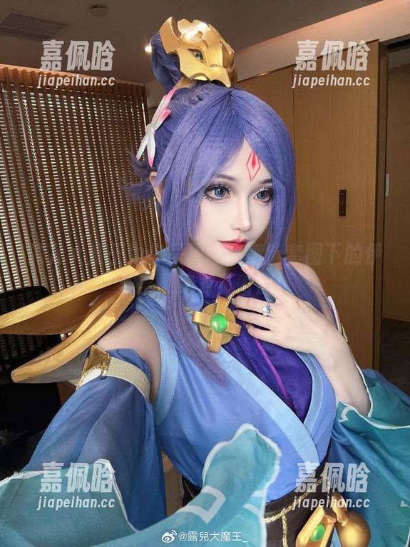 露儿大魔王为你呈现——高清套图下的伊芙琳，绝对不普通！