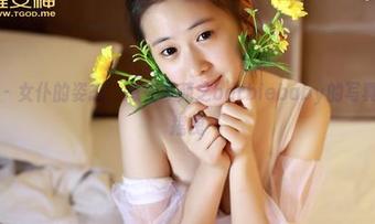 青豆客 – 女仆的姿态，总在岑苑之barbiebaby的写真中轻盈摇曳