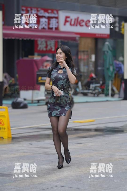 魔镜街拍 魔镜街拍原图揭示天桥美女的无声魅力,快戳进来看